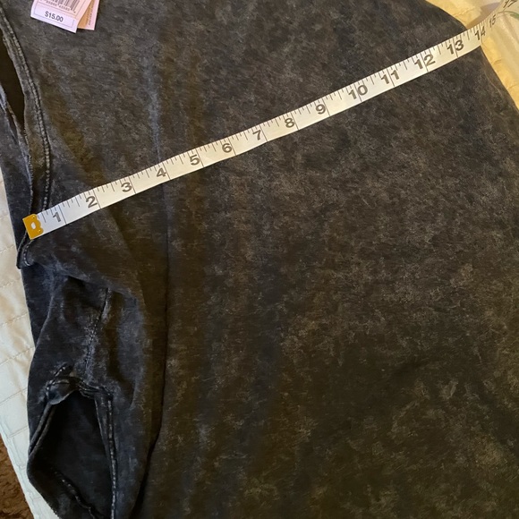 Tank - Picture 4 of 7